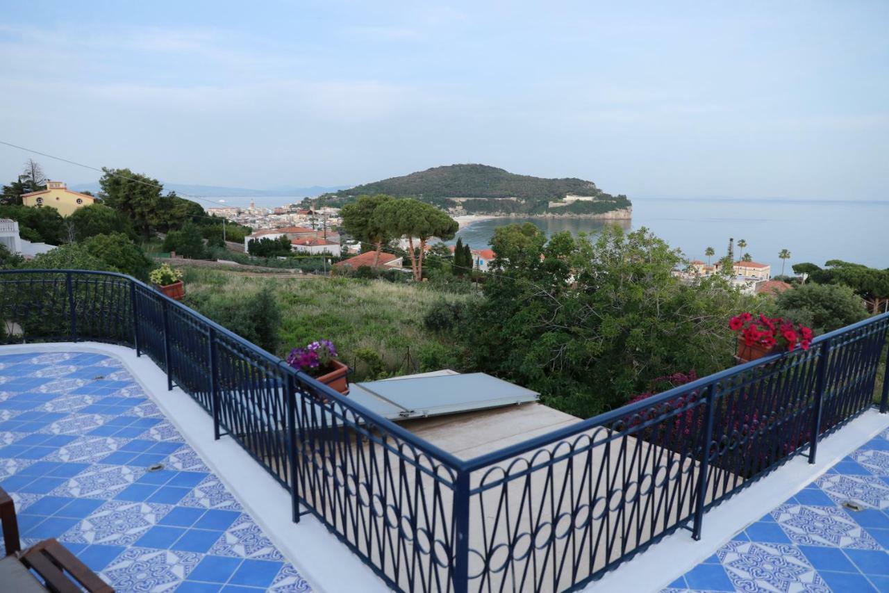 Gli Archi Sul Mare Panzió Gaeta Kültér fotó