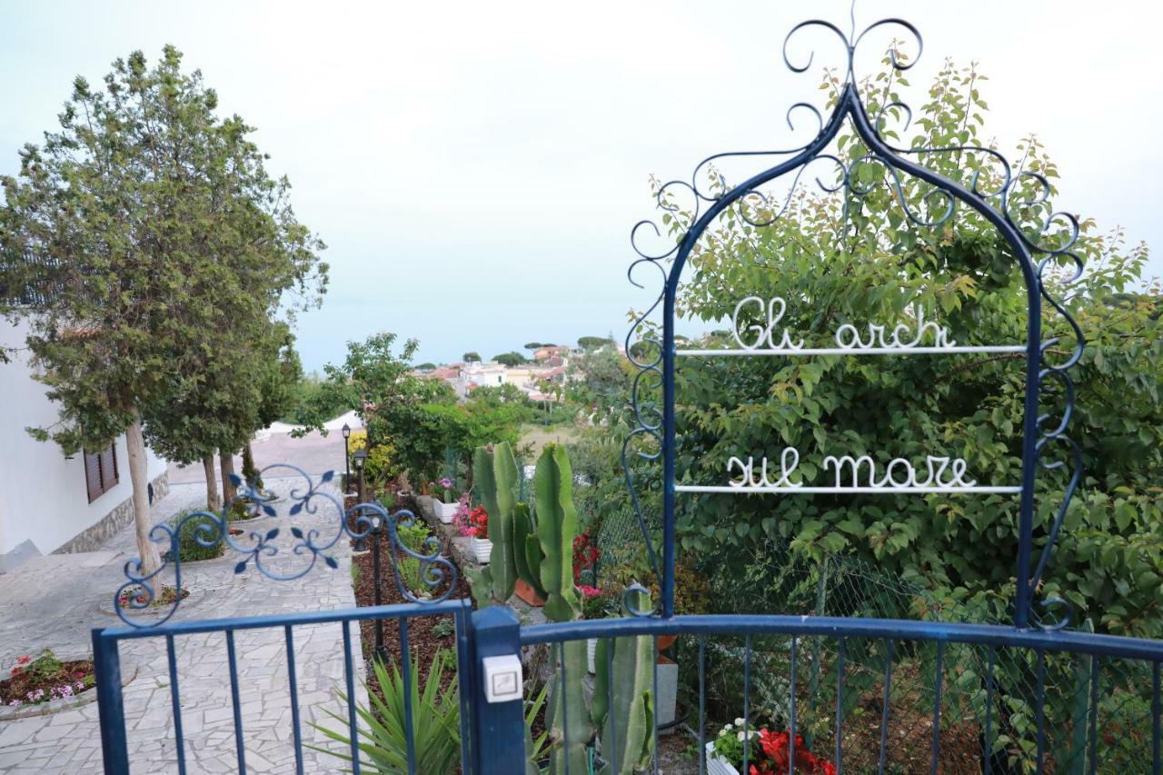 Gli Archi Sul Mare Panzió Gaeta Kültér fotó